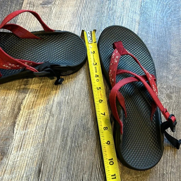 Chacos Unaweep Sandals. - Picture 9 of 11